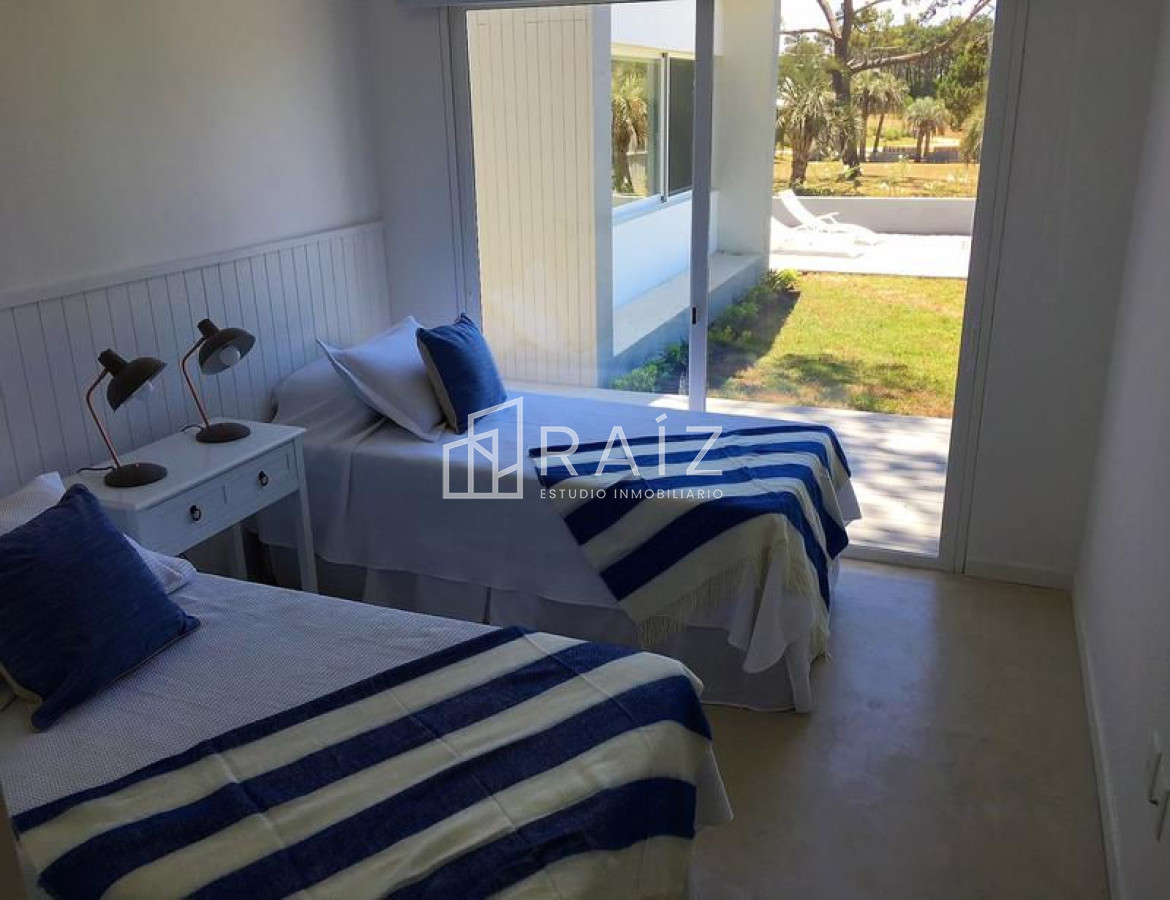 Casa ID.2549 - ESPECTACULAR CASA 5 DORMITORIOS EN VENTA JOSE IGNACIO