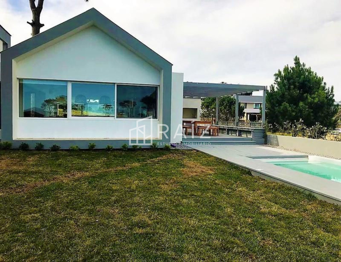 Casa ID.2549 - ESPECTACULAR CASA 5 DORMITORIOS EN VENTA JOSE IGNACIO