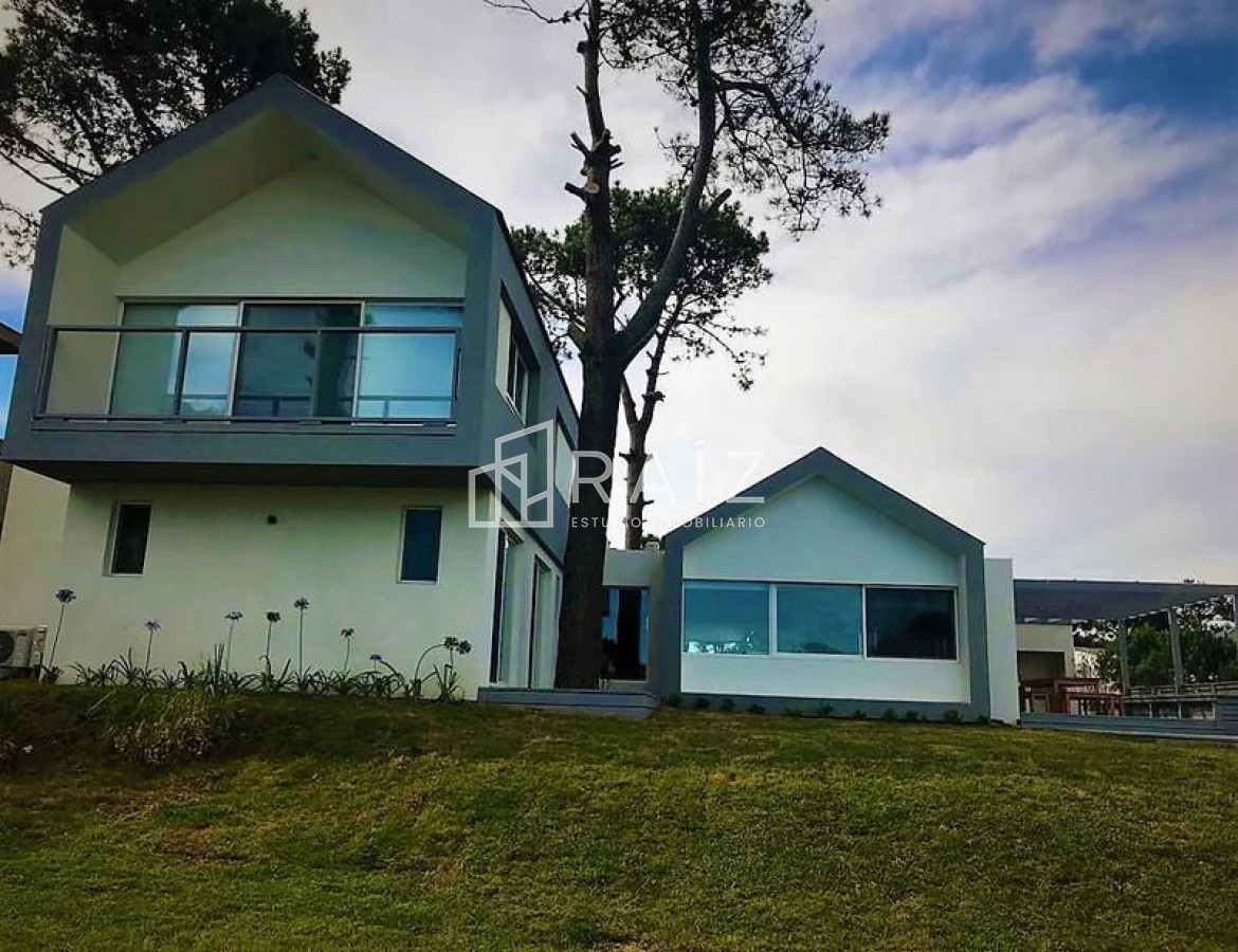 Casa ID.2549 - ESPECTACULAR CASA 5 DORMITORIOS EN VENTA JOSE IGNACIO