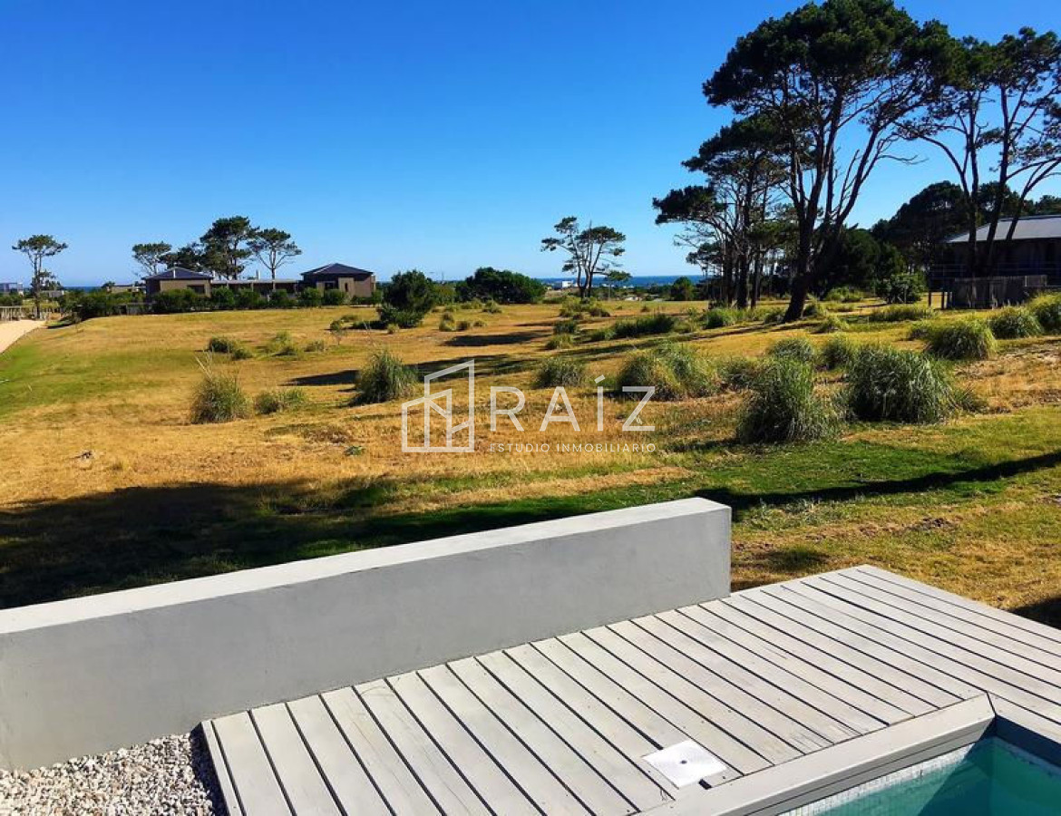 Casa ID.2549 - ESPECTACULAR CASA 5 DORMITORIOS EN VENTA JOSE IGNACIO