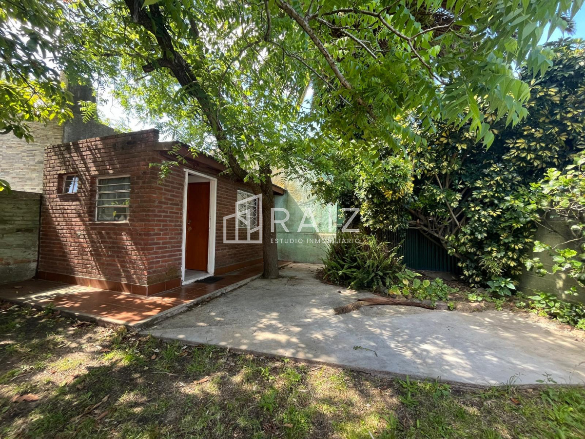 Casa ID.11631 - CASA VENTA 2 DORMITORIOS + DEPENDENCIA PINARES