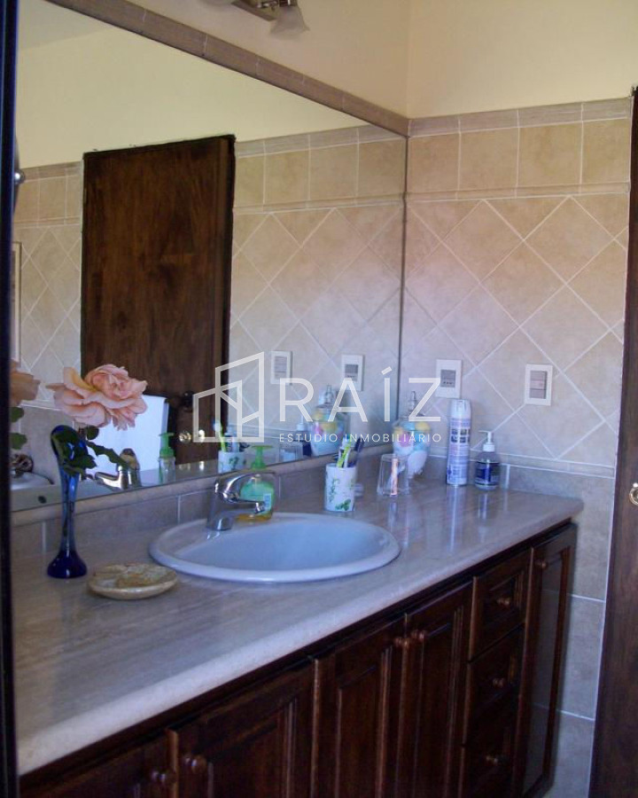 Casa ID.318 - ESTE OESTE