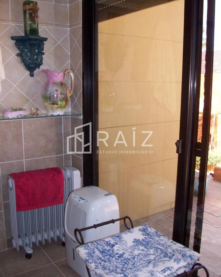 Casa ID.318 - ESTE OESTE