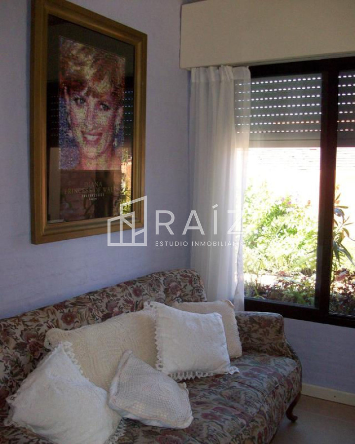 Casa ID.318 - ESTE OESTE