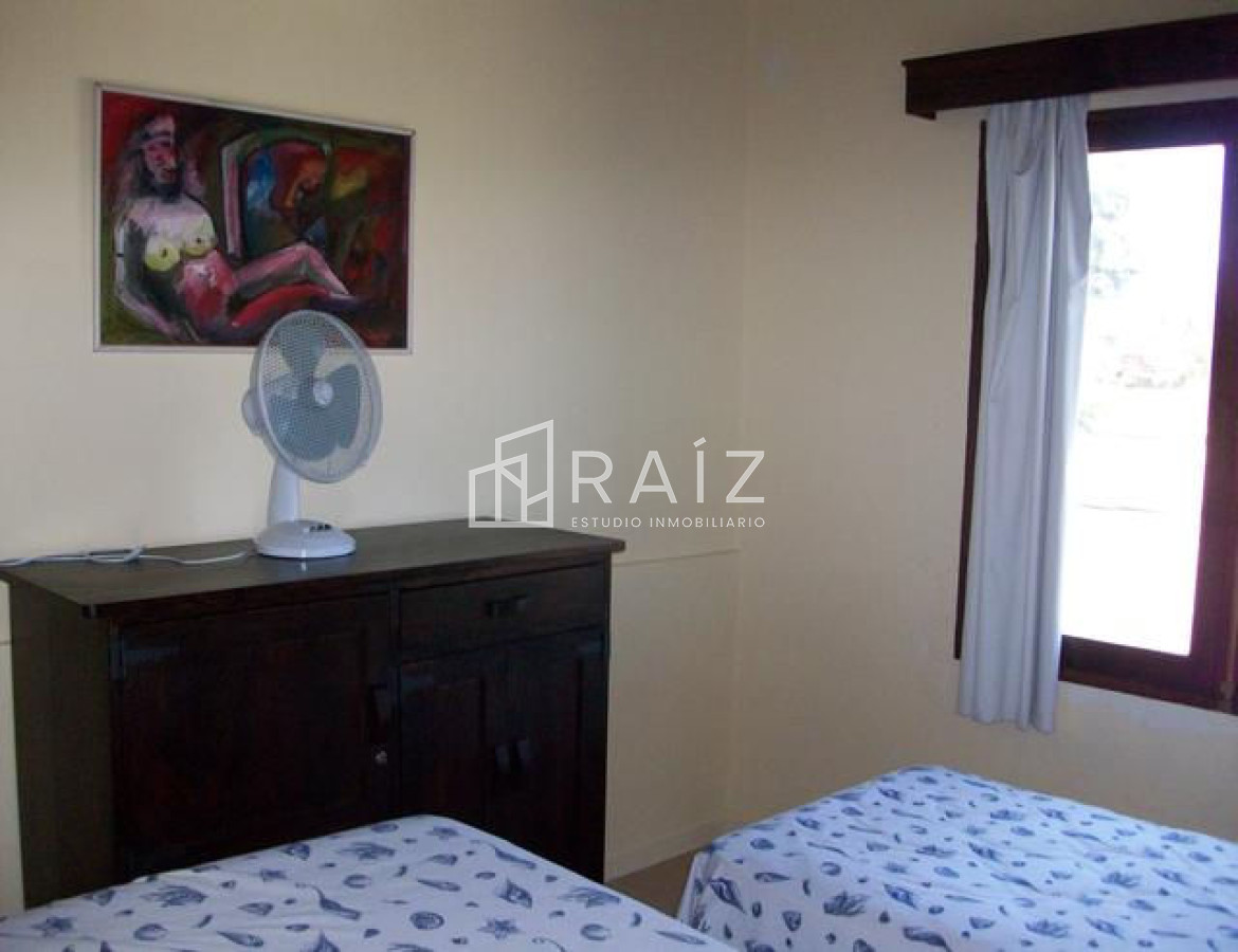 Casa ID.318 - ESTE OESTE