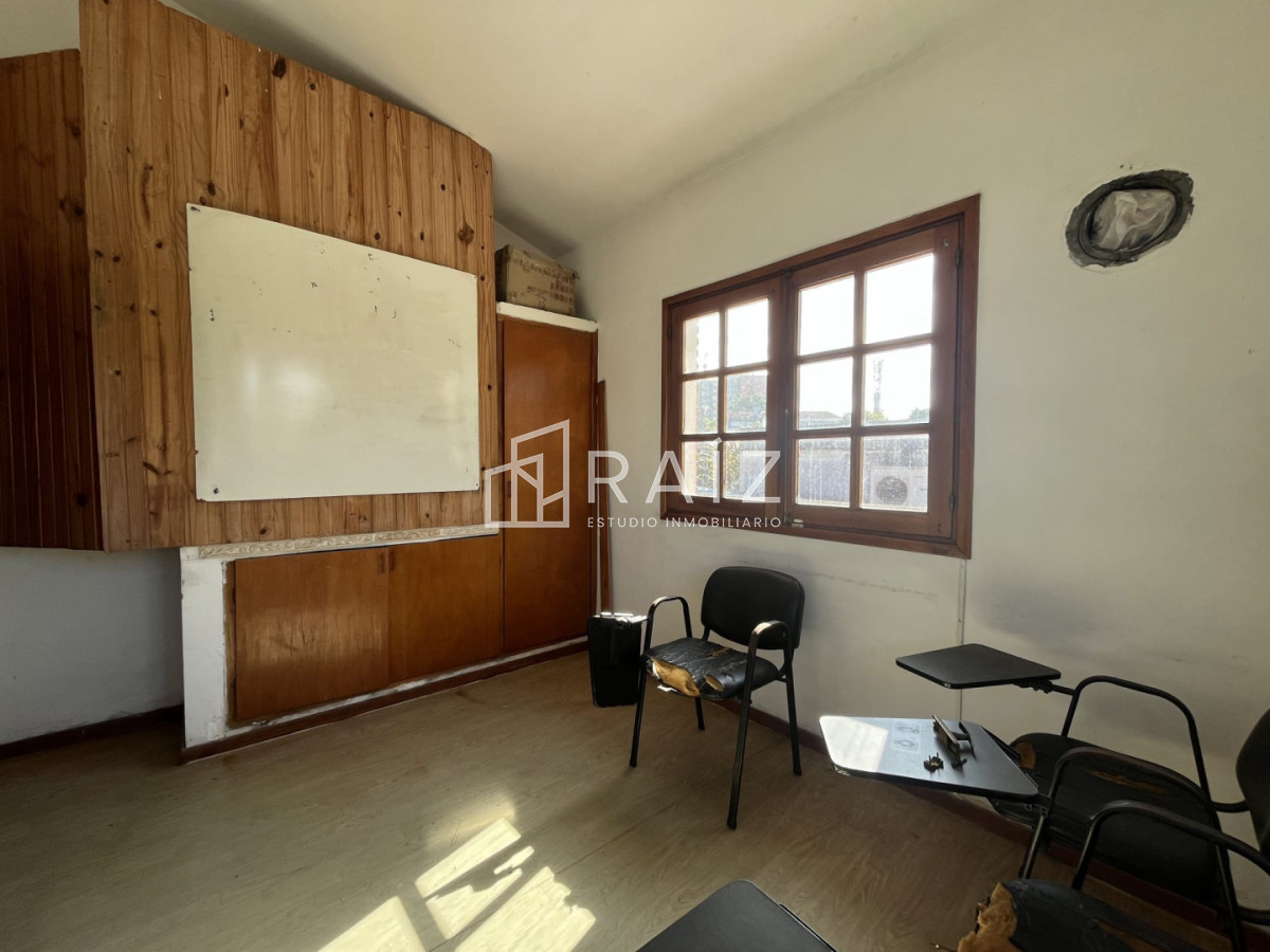 Casa ID.12095 - VENTA CASA 4 DORMITORIOS AV ESPAÑA