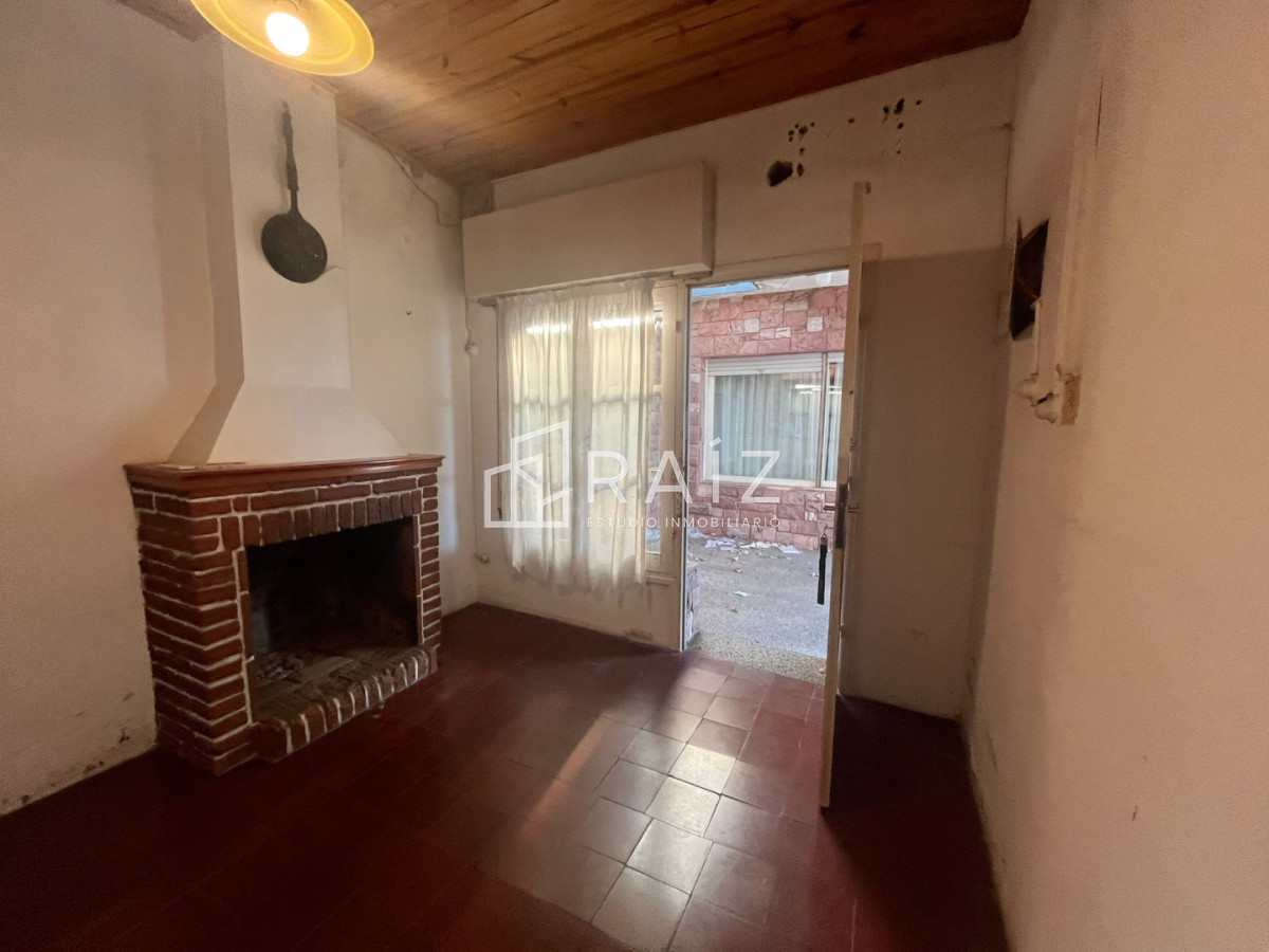 Casa ID.11827 - VENTA 2 CASAS MISMO PADRON SAN CARLOS