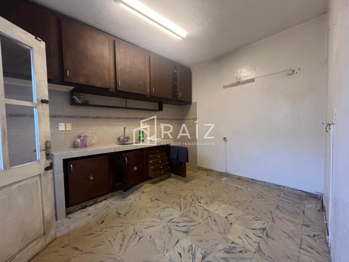 Casa ID.11827 - VENTA 2 CASAS MISMO PADRON SAN CARLOS