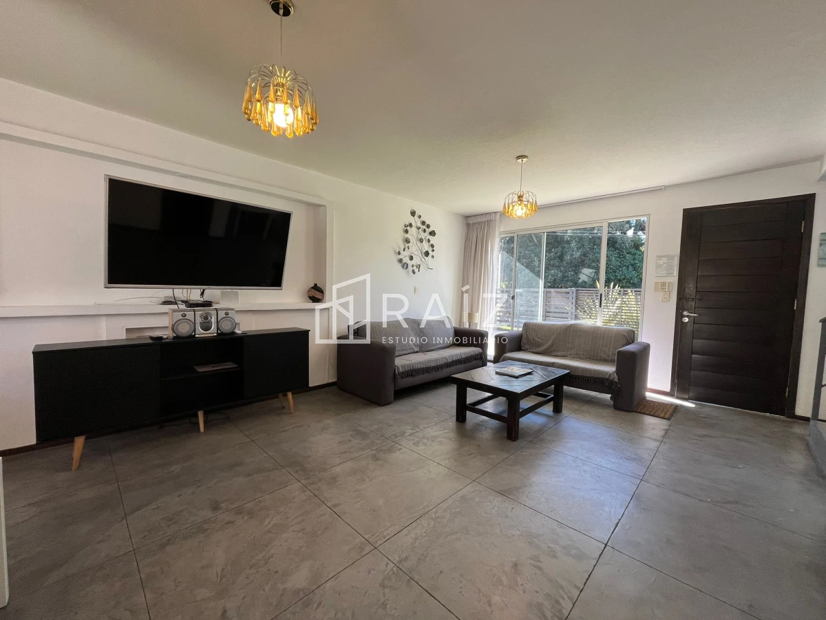 Casa ID.2554 - CASA  VENTA 3 DORMITORIOS ZONA ATLANTICO SHOPPING 