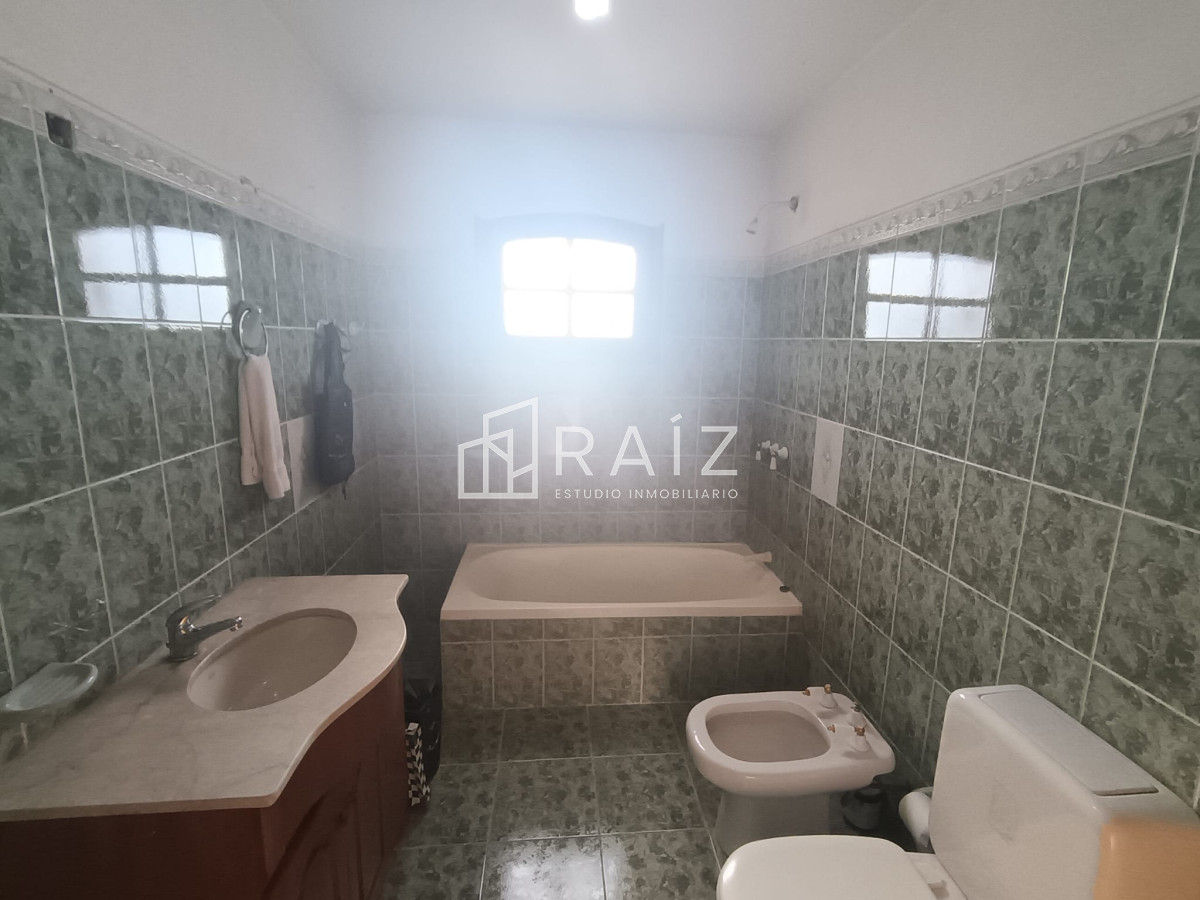 Casa ID.11105 - VENTA CASA 4 DORMITORIOS BIARRITZ MALDONADO 