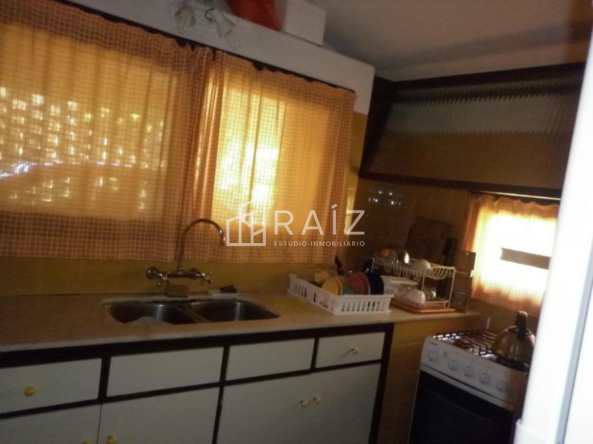 Casa ID.5646 - CASA EN VENTA 3 DORMITORIOS Y DEPENDECIA PINARES