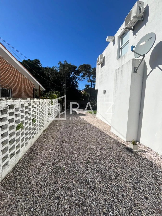 Casa ID.2554 - CASA  VENTA 3 DORMITORIOS ZONA ATLANTICO SHOPPING 