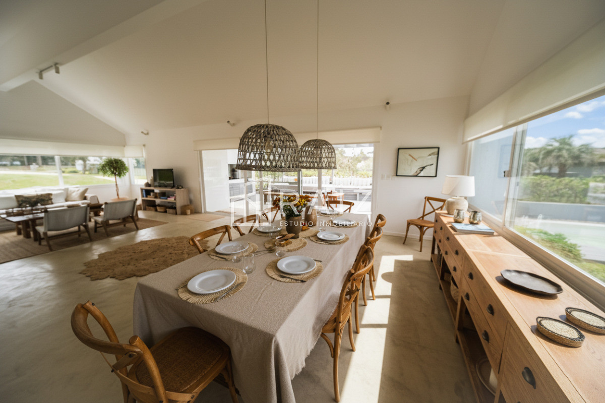 Casa ID.2549 - ESPECTACULAR CASA 5 DORMITORIOS EN VENTA JOSE IGNACIO