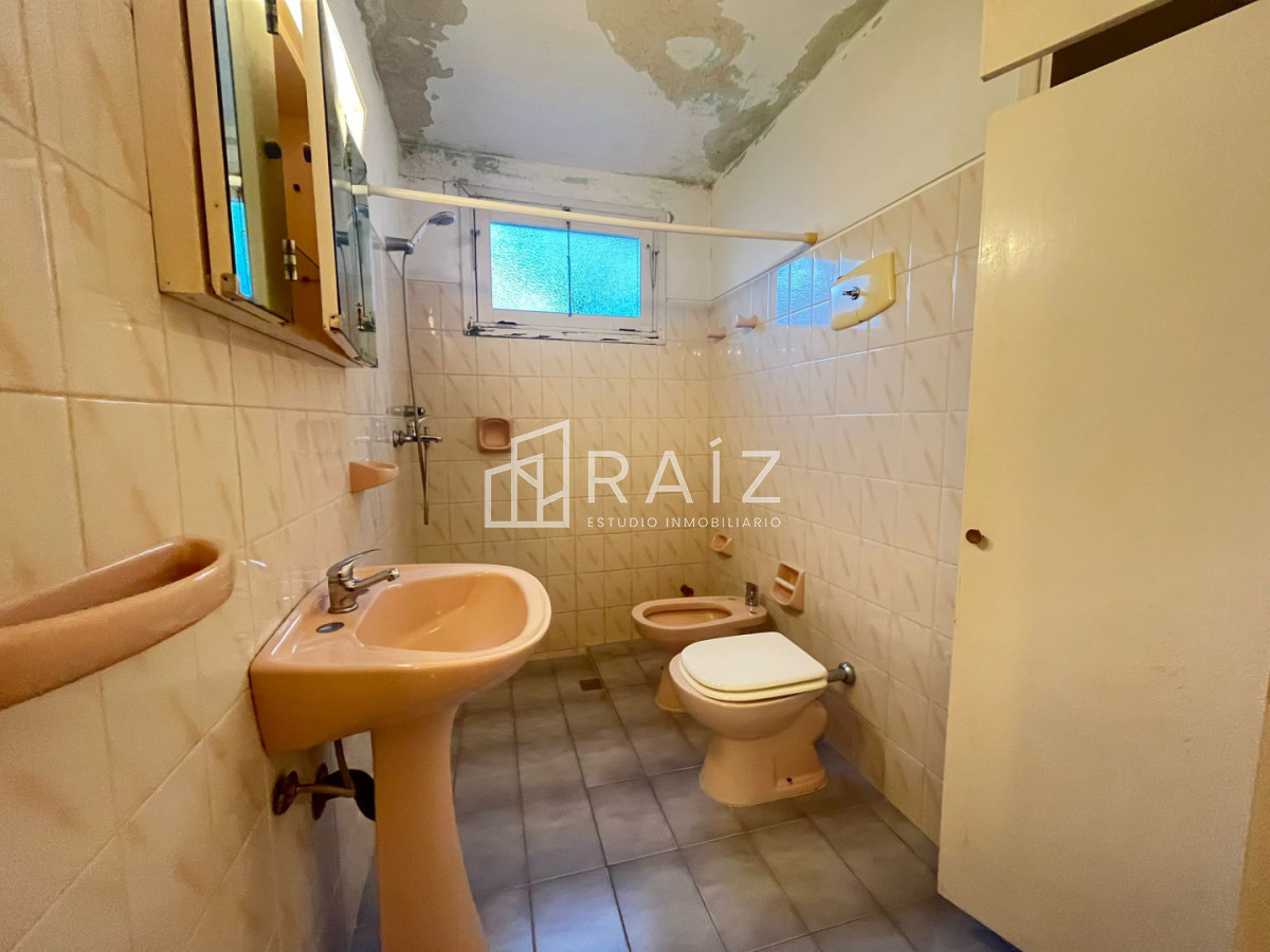 Casa ID.11827 - VENTA 2 CASAS MISMO PADRON SAN CARLOS