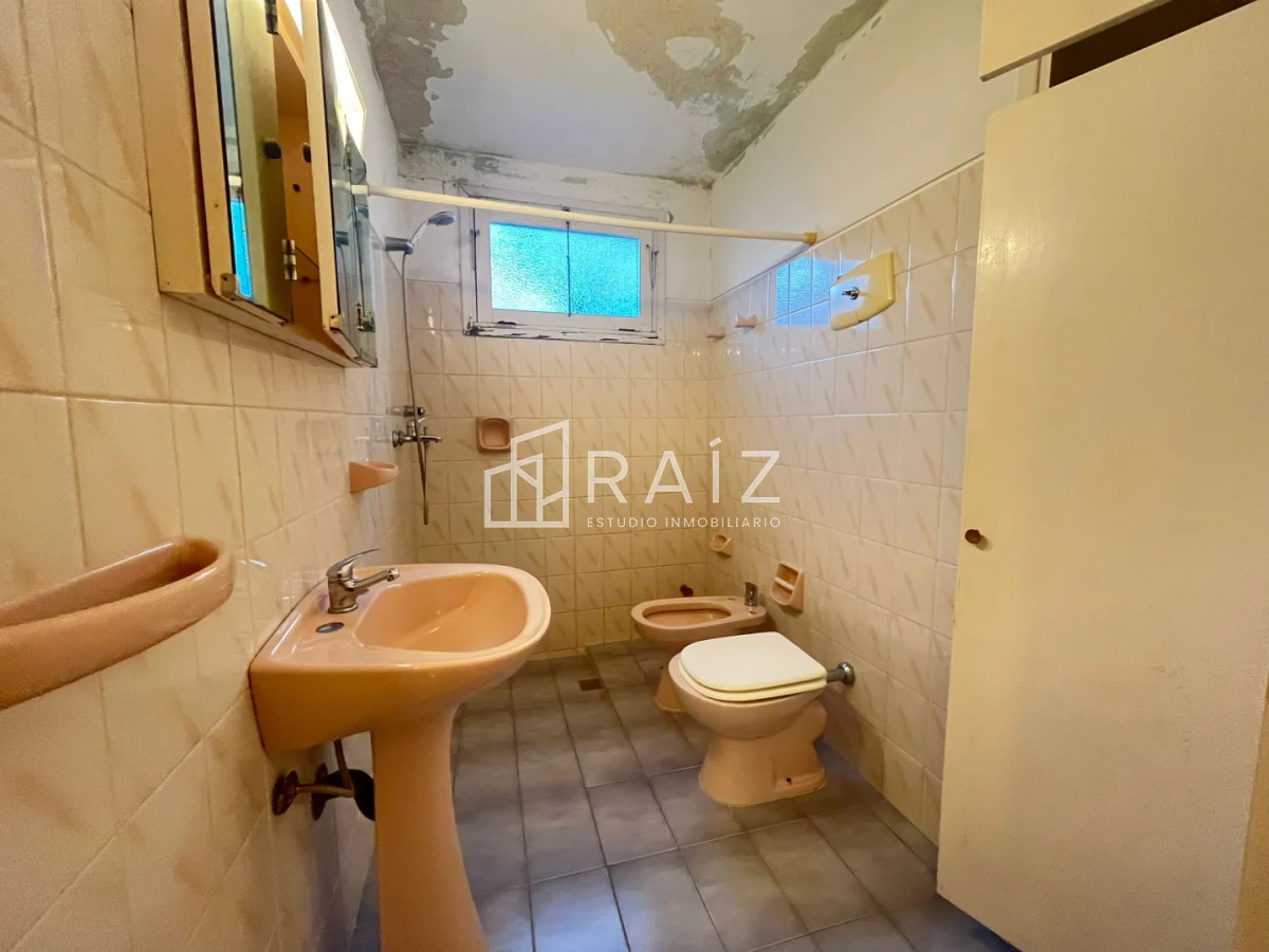 Casa ID.11827 - VENTA 2 CASAS MISMO PADRON SAN CARLOS