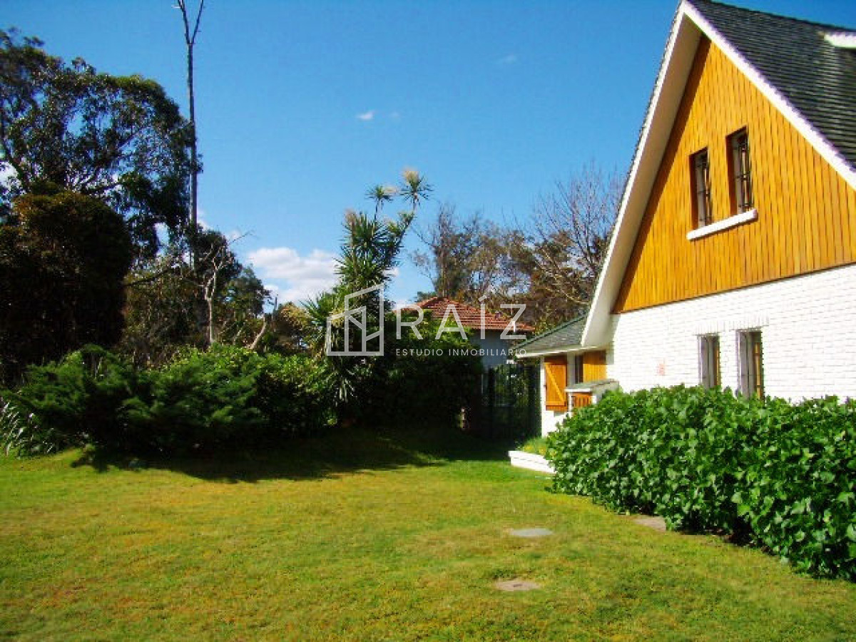 Casa ID.502 - Casa en Punta del Este, Pinares