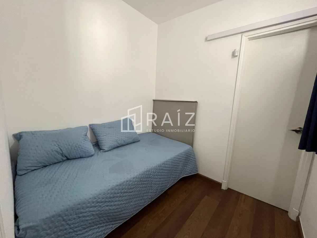 Casa ID.9521 - CASA EN VENTA DE 3 DORMITORIOS Y DEPENDENCIA PISCINA CLIMATIZADA SOLANAS 