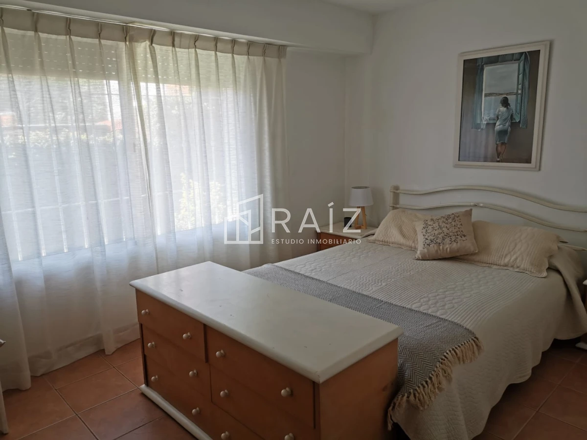 Casa ID.879 - VENTA CASA 4 DORMITORIOS PLAYA MANSA