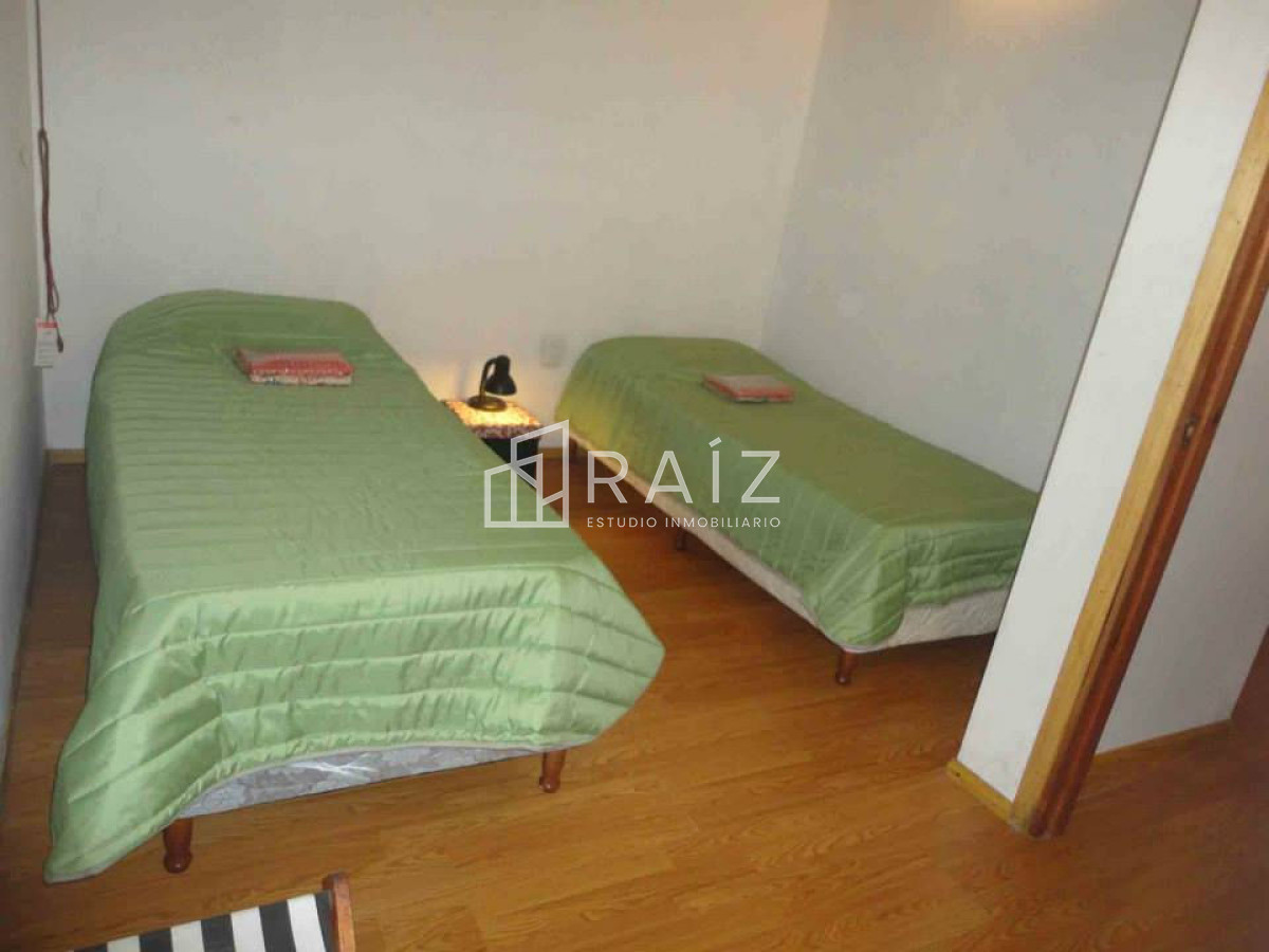 Casa ID.604 - CASA EN VENTA 4 DORMITORIOS MONTOYA