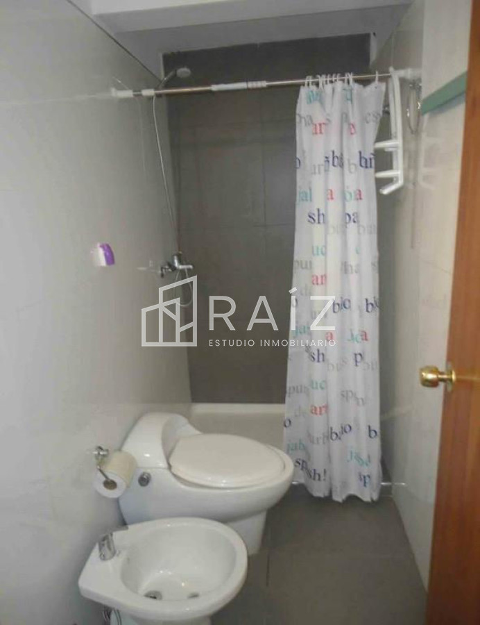 Casa ID.604 - CASA EN VENTA 4 DORMITORIOS MONTOYA