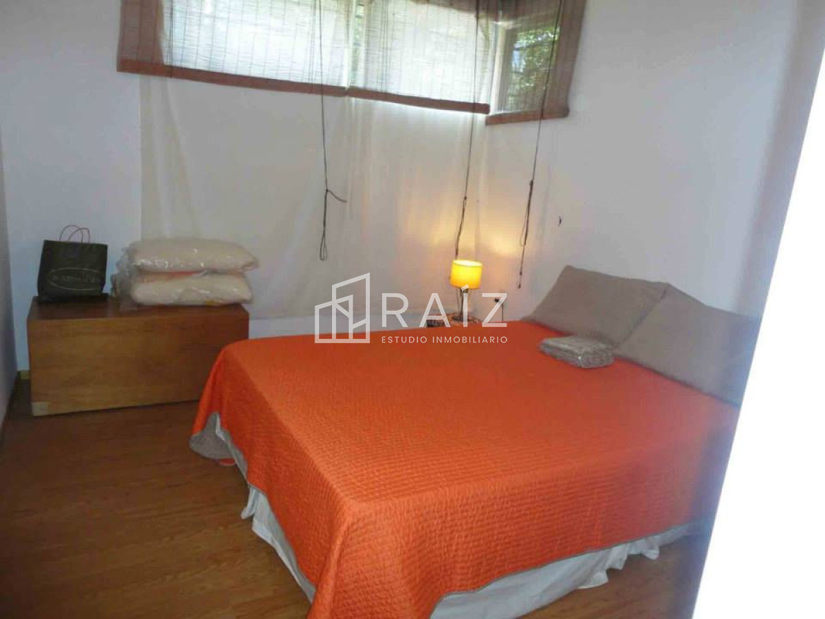 Casa ID.604 - CASA EN VENTA 4 DORMITORIOS MONTOYA