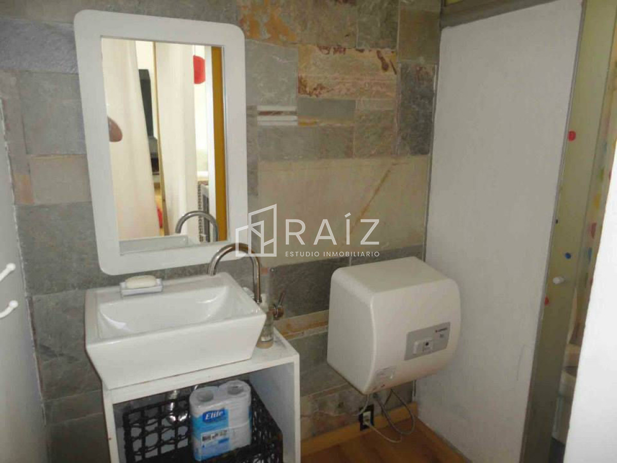 Casa ID.604 - CASA EN VENTA 4 DORMITORIOS MONTOYA