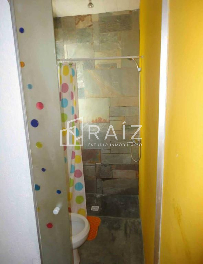 Casa ID.604 - CASA EN VENTA 4 DORMITORIOS MONTOYA