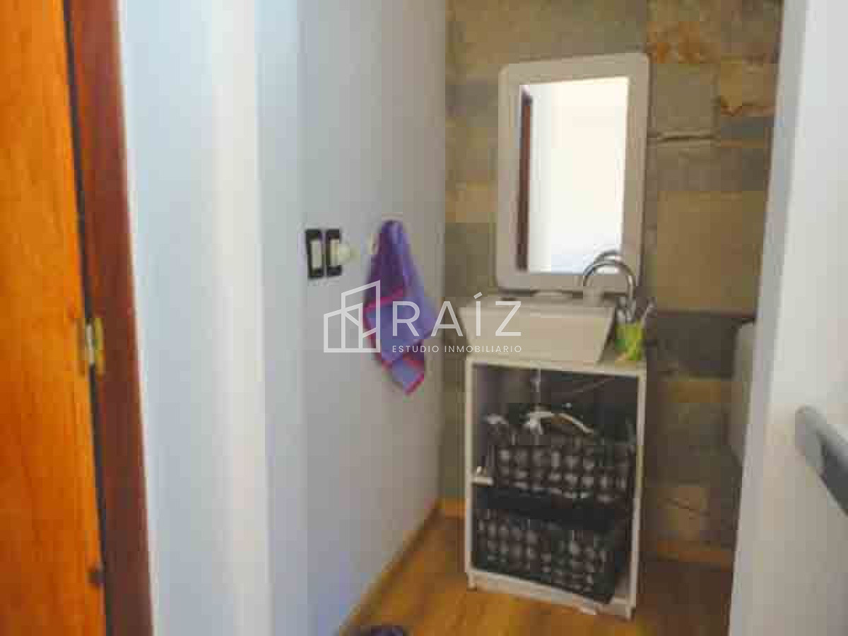 Casa ID.604 - CASA EN VENTA 4 DORMITORIOS MONTOYA