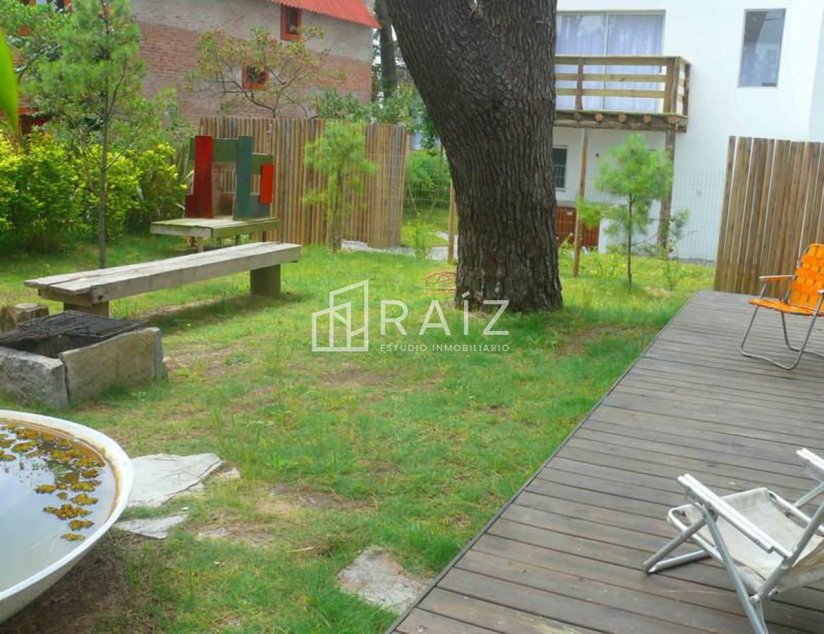 Casa ID.604 - CASA EN VENTA 4 DORMITORIOS MONTOYA
