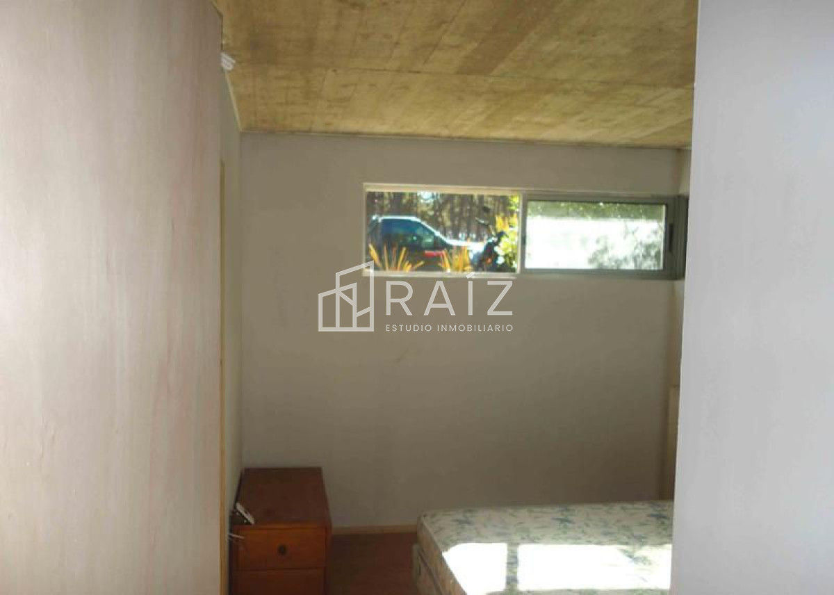 Casa ID.604 - CASA EN VENTA 4 DORMITORIOS MONTOYA