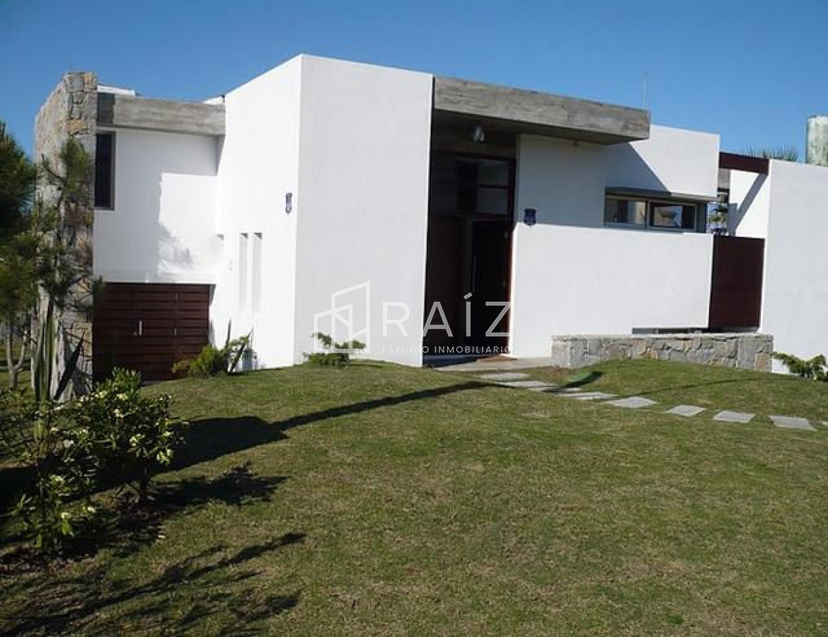 Casa ID.630 - CASA 6 DORMITORIOS ALQUILER TEMPORADA PUNTA DE PIEDRAS 