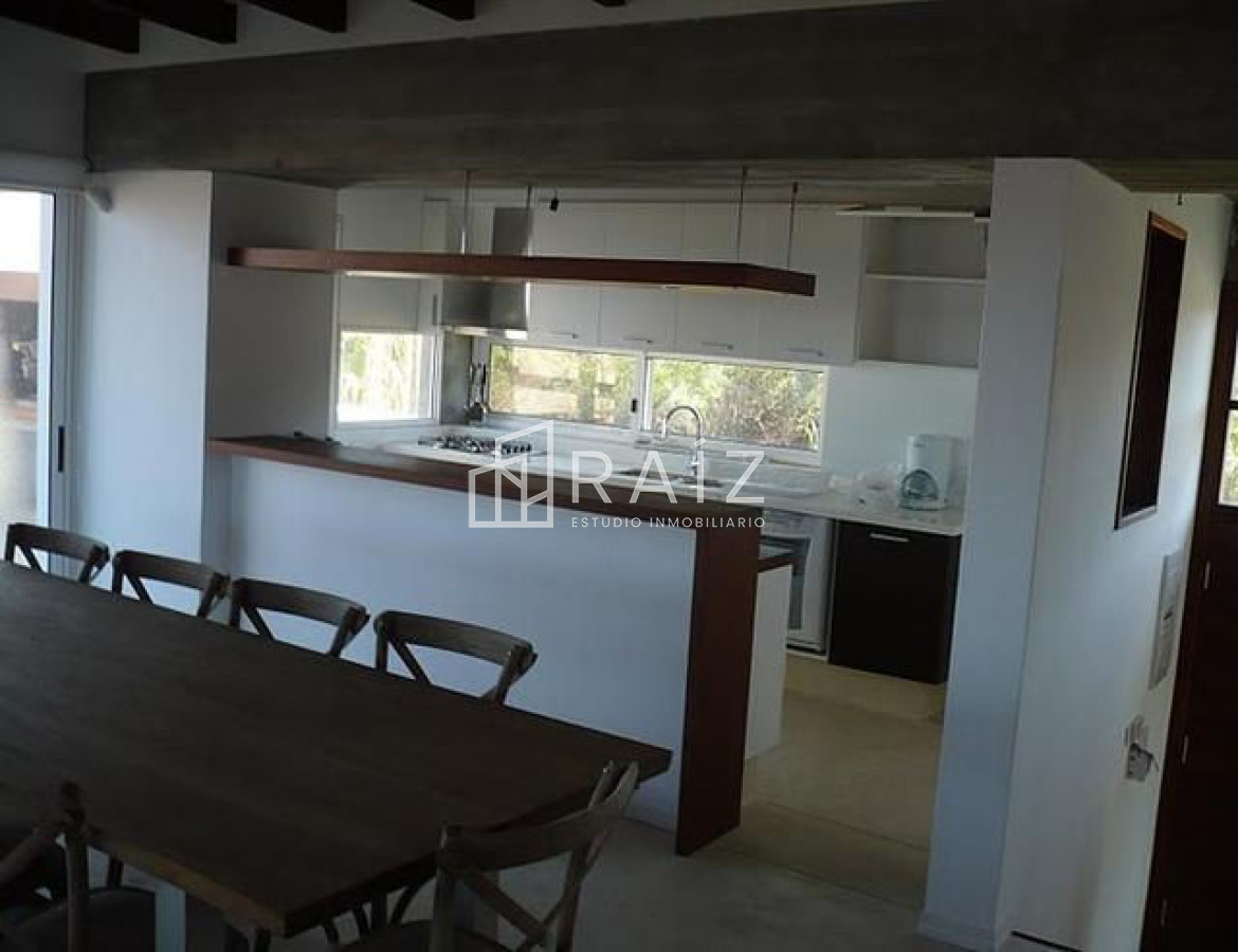 Casa ID.630 - CASA 6 DORMITORIOS ALQUILER TEMPORADA PUNTA DE PIEDRAS 