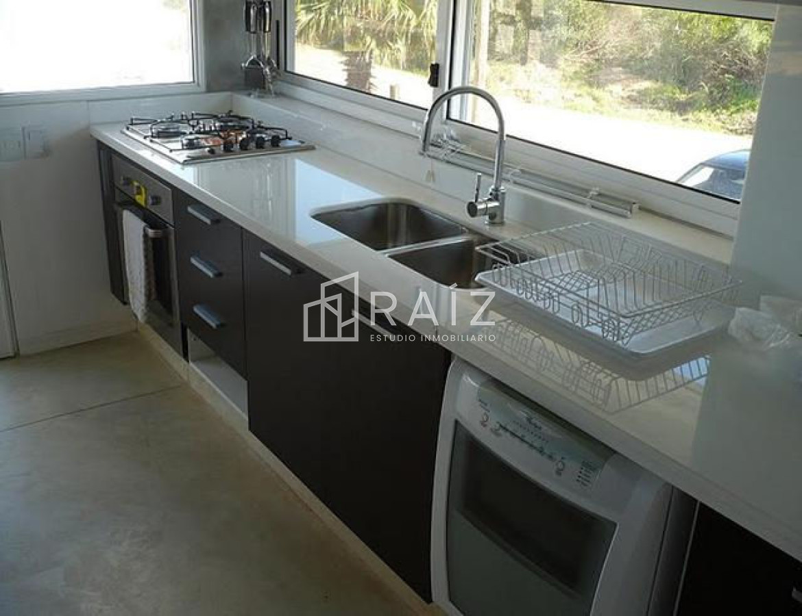 Casa ID.630 - CASA 6 DORMITORIOS ALQUILER TEMPORADA PUNTA DE PIEDRAS 