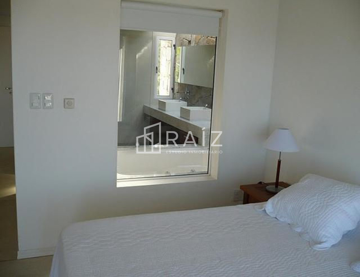 Casa ID.630 - CASA 6 DORMITORIOS ALQUILER TEMPORADA PUNTA DE PIEDRAS 