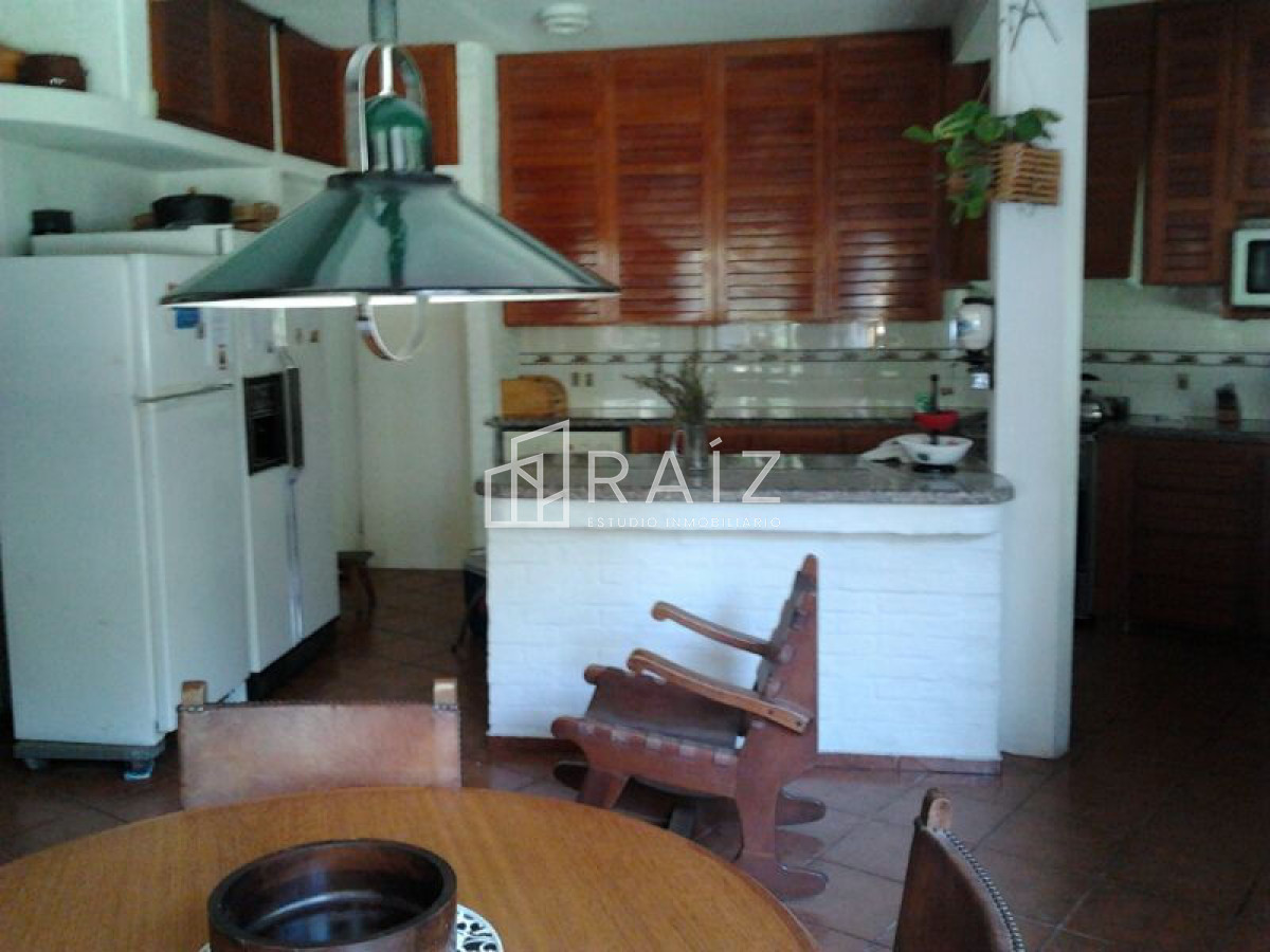 Casa ID.64 - Amplia casa de 4 dormitorios con piscina