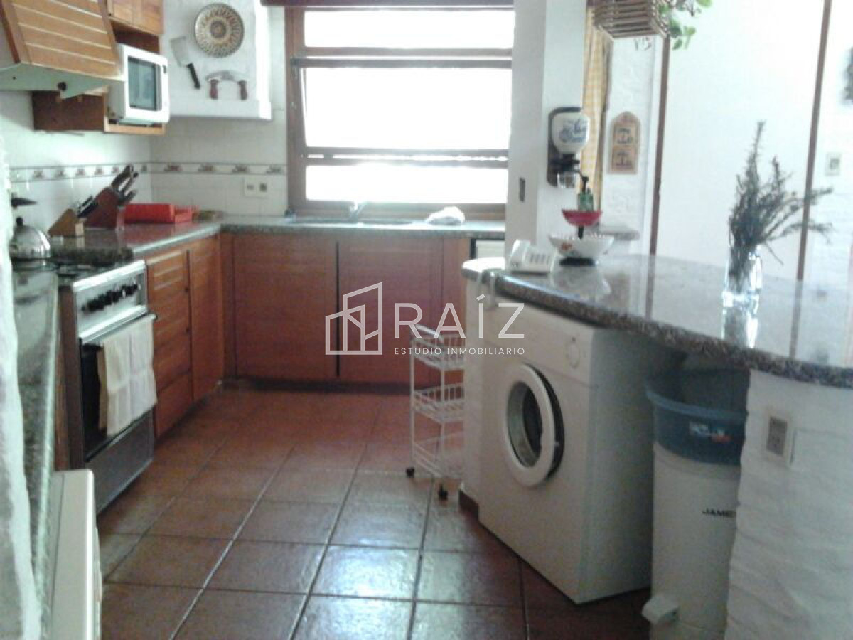 Casa ID.64 - Amplia casa de 4 dormitorios con piscina