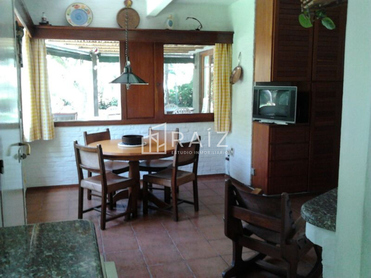 Casa ID.64 - Amplia casa de 4 dormitorios con piscina