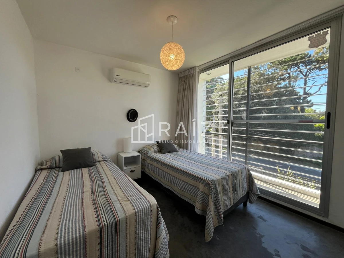 Casa ID.2554 - CASA  VENTA 3 DORMITORIOS ZONA ATLANTICO SHOPPING 