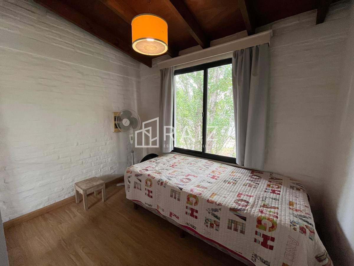 Casa ID.11202 - VENTA CASA 5 DORMITORIOS LAUSANA