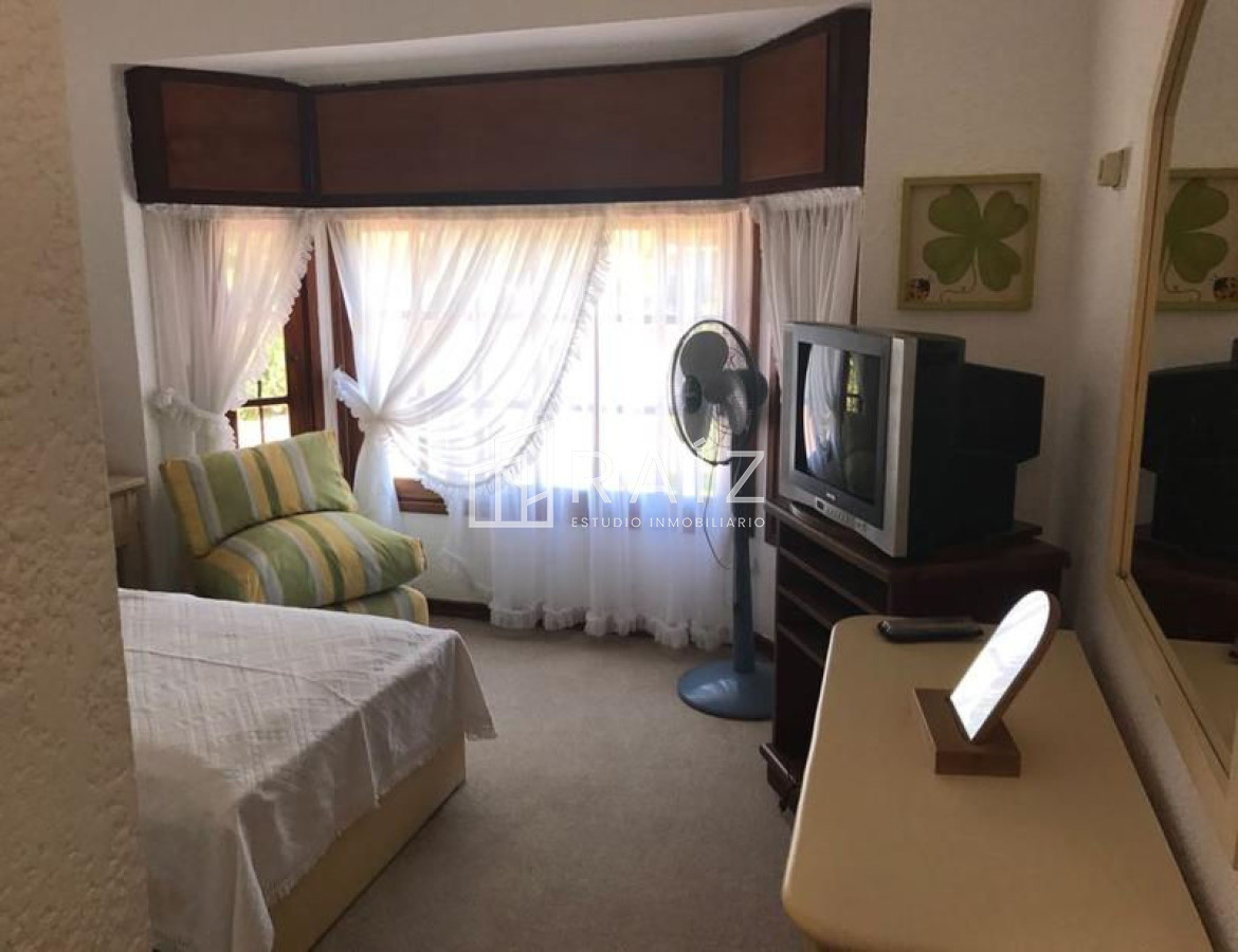 Casa ID.686 - CASA DE 3 DORMITORIOS EN ALQUILER EN MANSA