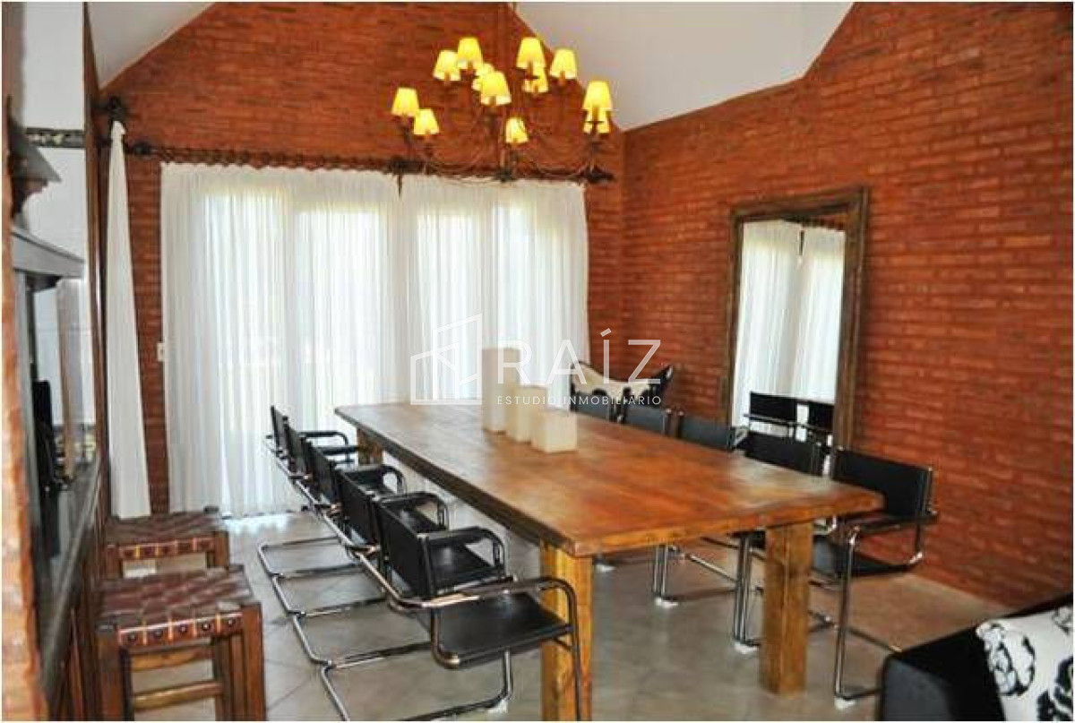 Casa ID.727 - Casa en Punta del Este, Pinares