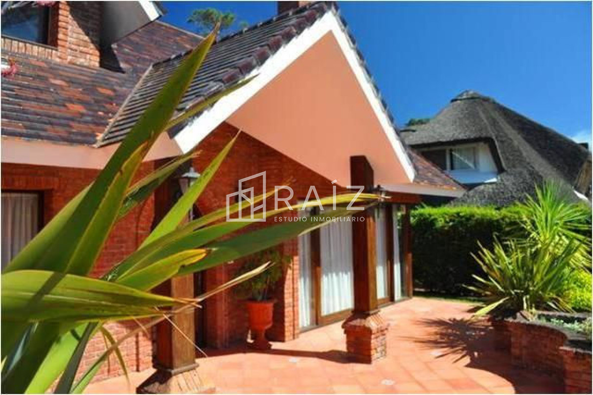 Casa ID.727 - Casa en Punta del Este, Pinares