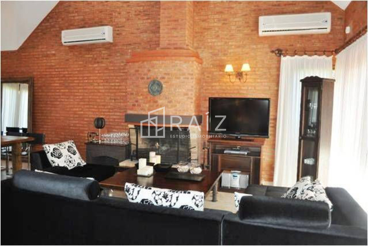 Casa ID.727 - Casa en Punta del Este, Pinares