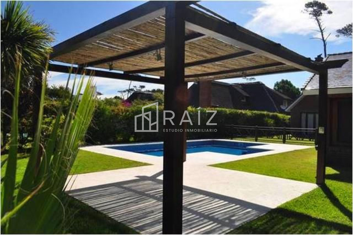 Casa ID.727 - Casa en Punta del Este, Pinares