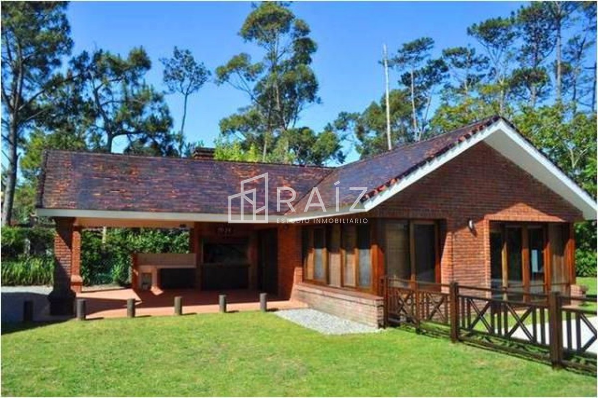 Casa ID.727 - Casa en Punta del Este, Pinares