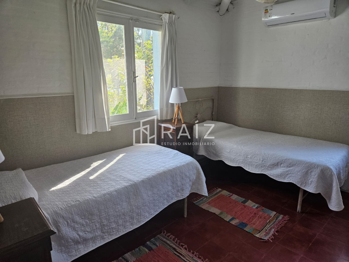 Casa ID.1881 - CASA EN VENTA 3 DORMITORIOS  EN LA BARRA