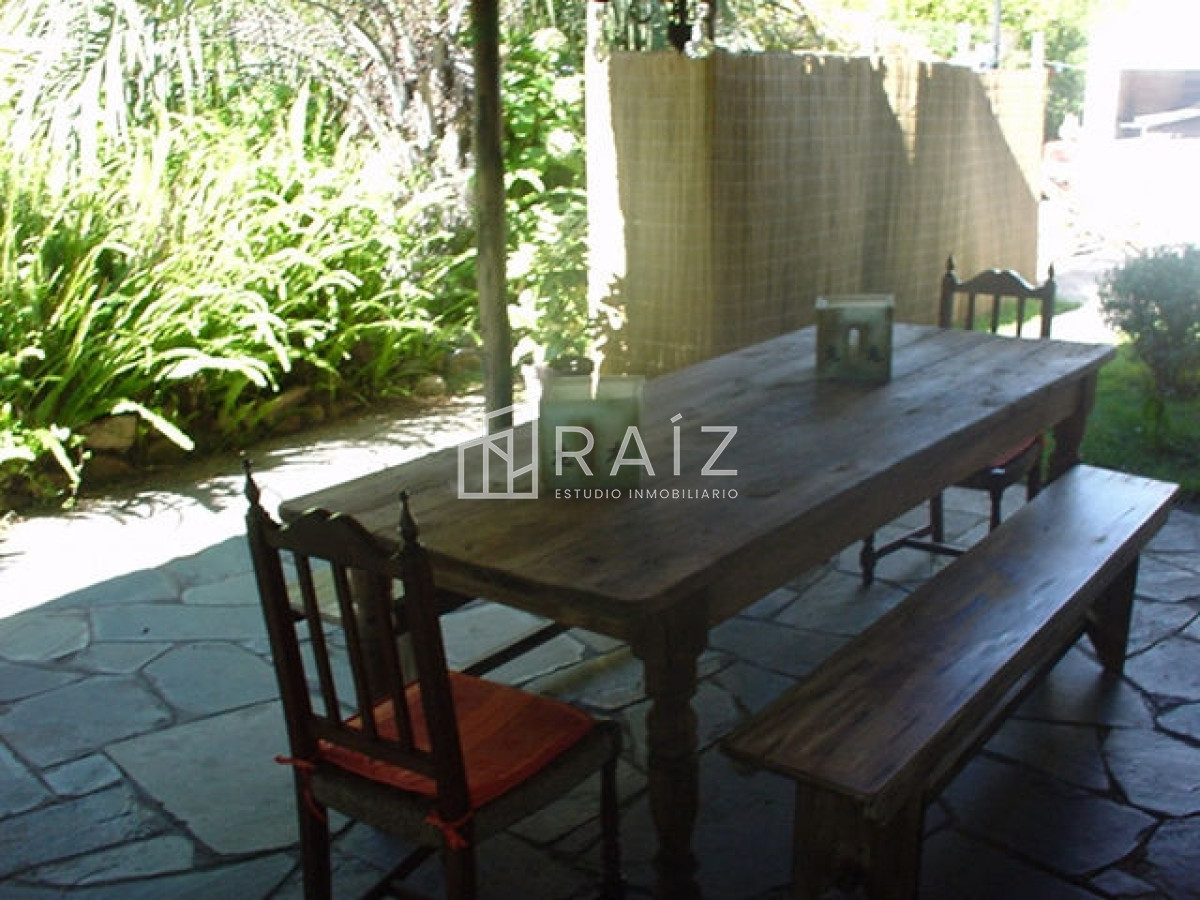 Casa ID.784 - CASA 6 DORMITORIOS EN ALQUILER DE TEMPORADA EN PINARES