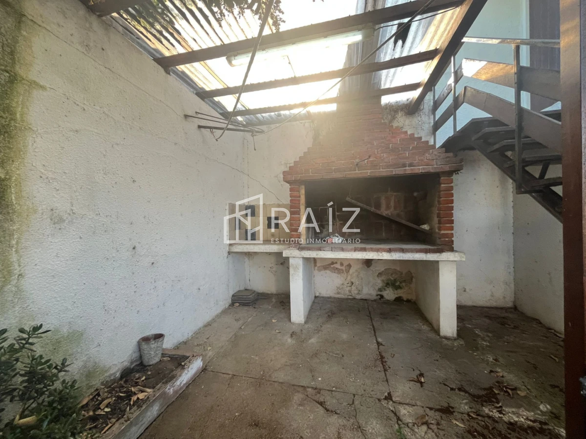 Casa ID.11827 - VENTA 2 CASAS MISMO PADRON SAN CARLOS