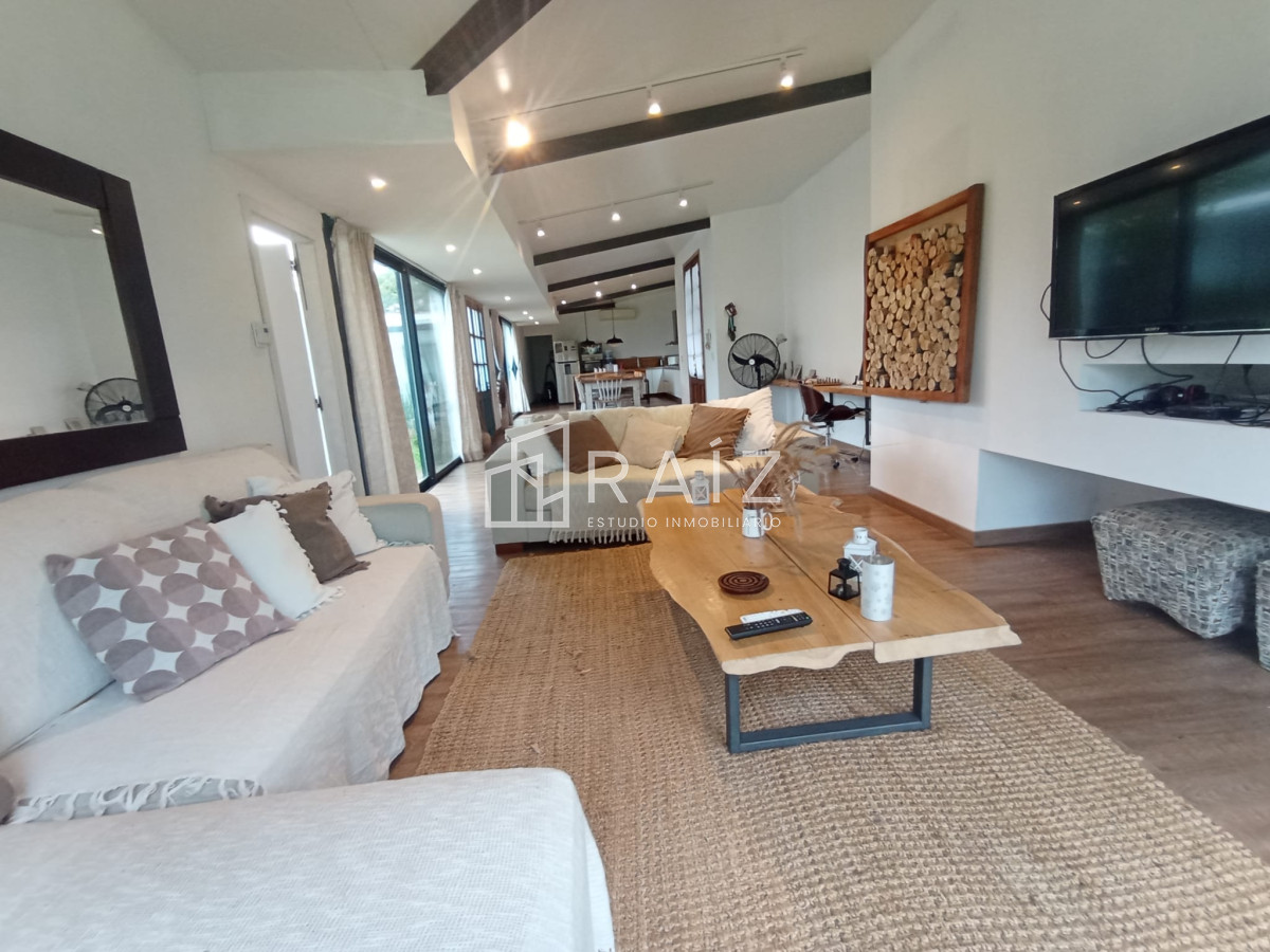 Casa ID.8906 - VENTA CASA BARRIO PRIVADO EL QUIJOTE 4 DORMITORIOS