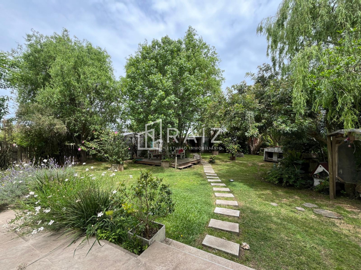 Casa ID.11202 - VENTA CASA 5 DORMITORIOS LAUSANA